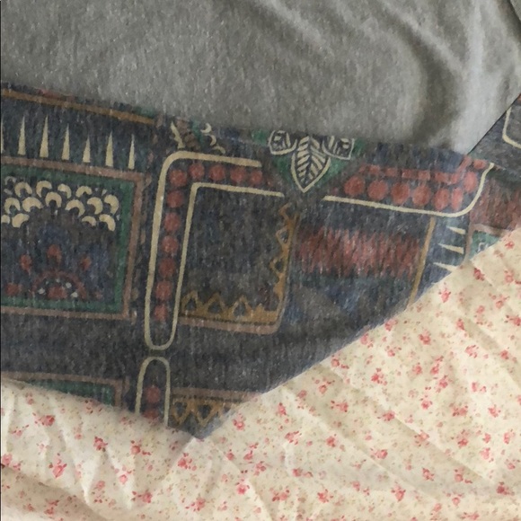 Lula Roe Randy with print - Picture 2 of 3